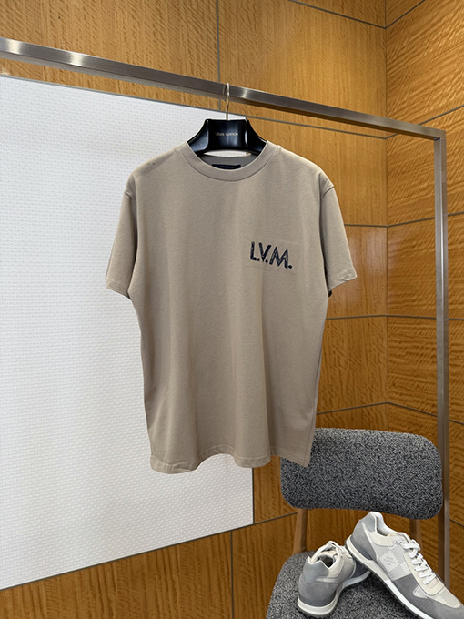 ルイヴィトン L.V.M. ロゴ刺繍半袖Tシャツ