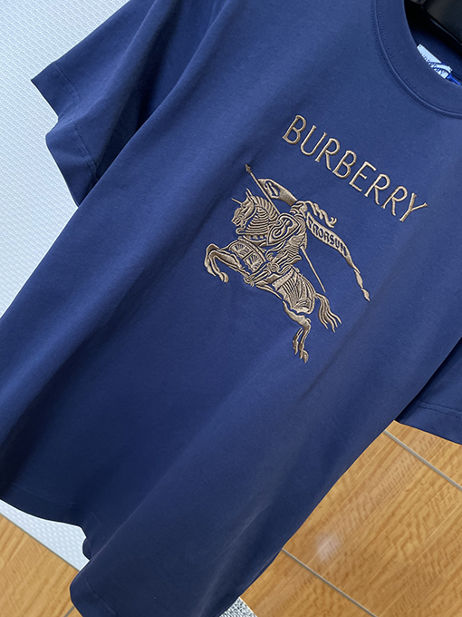 バーバリースーパーコピー レターウォーホース刺繍クルーネック半袖Tシャツ