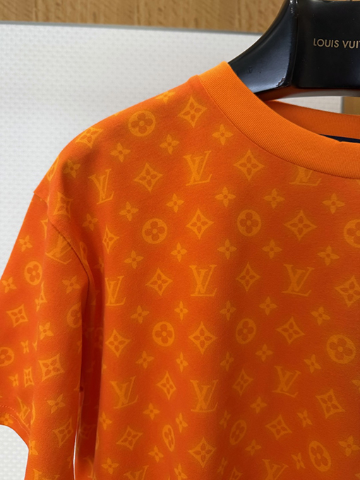 ルイヴィトン モノグラム柄クルーネック半袖Tシャツ