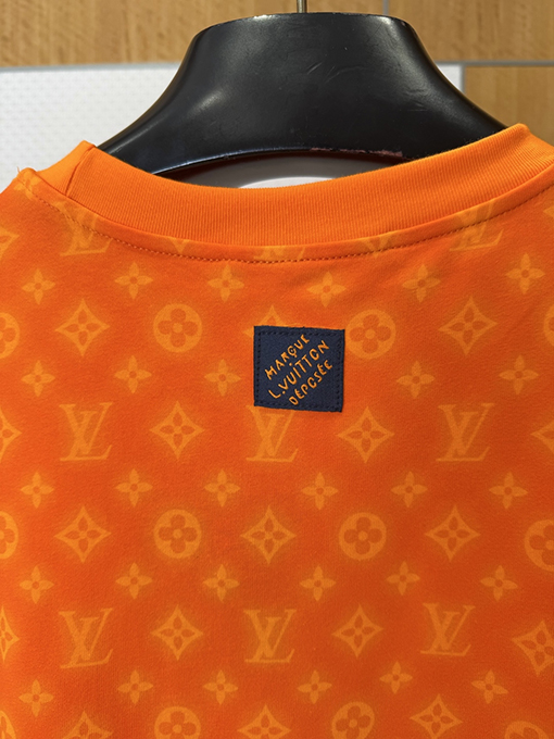 ルイヴィトン モノグラム柄クルーネック半袖Tシャツ