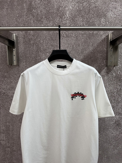 クロムハーツ クラシックなサンスクリットの半袖Tシャツ