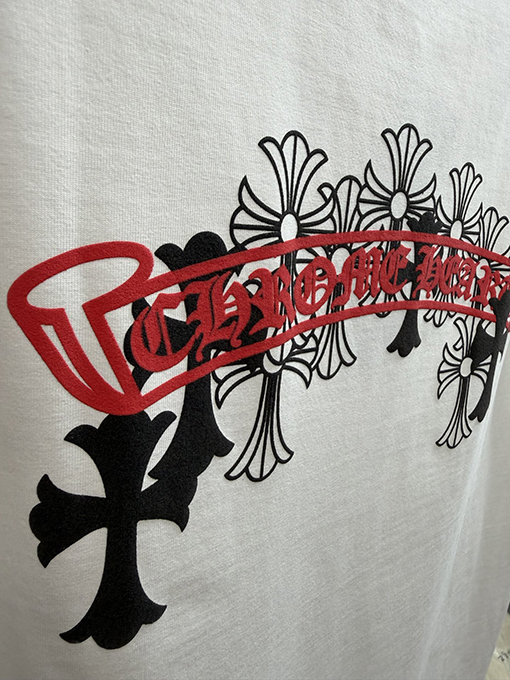 クロムハーツ クラシックなサンスクリットの半袖Tシャツ
