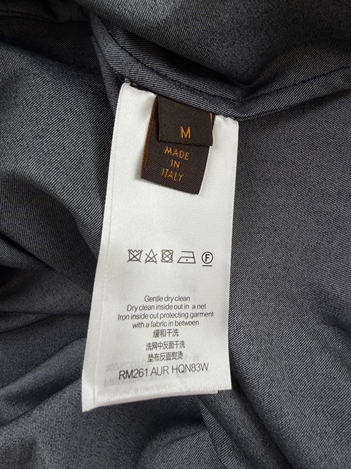 ルイヴィトン 後ろ襟にレザートリムをした長袖シャツ