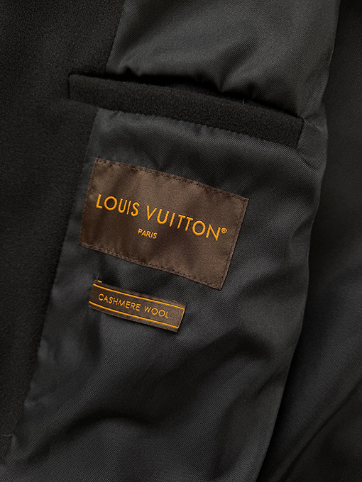 ルイヴィトンスーパーコピー フード付きジップアップジャケット