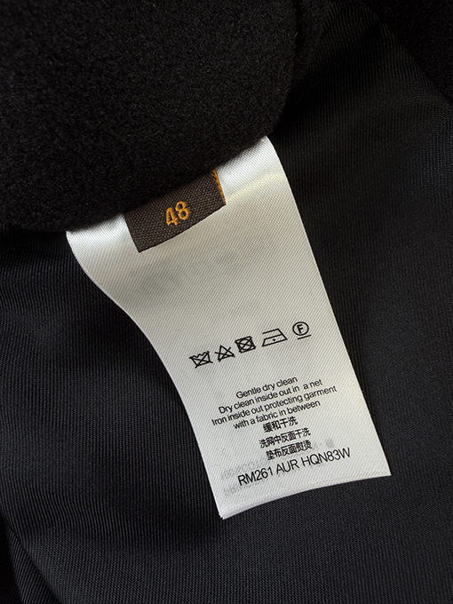 ルイヴィトンスーパーコピー フード付きジップアップジャケット