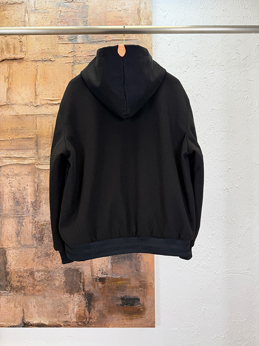 ルイヴィトンスーパーコピー フード付きジップアップジャケット