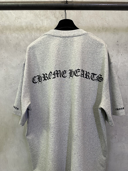 クロムハーツ ロゴプリントクルーネック半袖Tシャツ