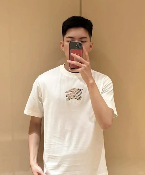 バーバリー BURBERRY チェック柄の軍馬アップリケクルーネック半袖Tシャツ