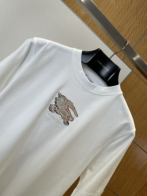 バーバリー BURBERRY チェック柄の軍馬アップリケクルーネック半袖Tシャツ