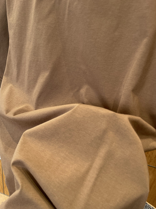 バーバリーコピー BURBERRY 新モデルチェック柄の軍馬アップリケクルーネック半袖Tシャツ