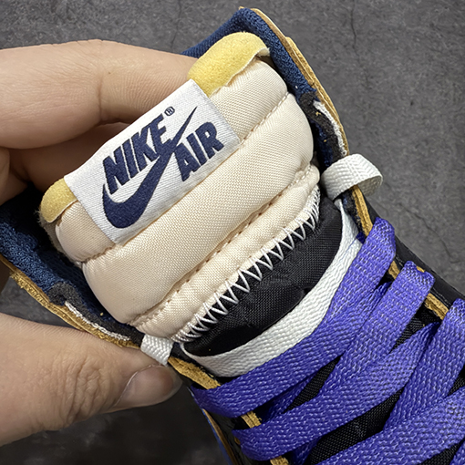 ナイキ 藤原ヒロシ氏による三者コラボレーション4色パッチワークのグレー稲妻ホワイトブルーブラックのシューズ