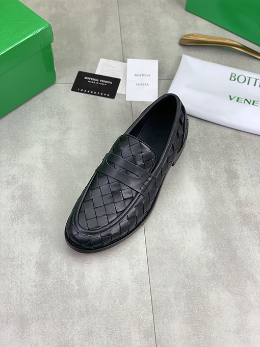 ボッテガヴェネタコピー 高品質な本革ビジネスシューズ