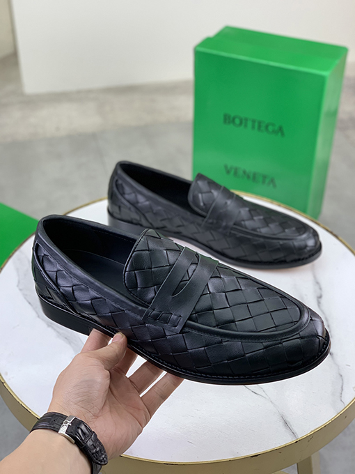 ボッテガヴェネタコピー 高品質な本革ビジネスシューズ