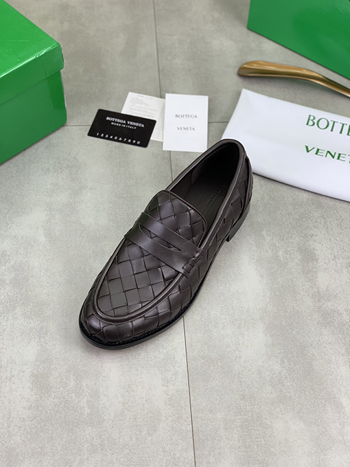 ボッテガヴェネタコピー 高品質な本革ビジネスシューズ