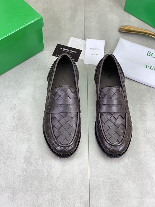 ボッテガヴェネタコピー 高品質な本革ビジネスシューズ