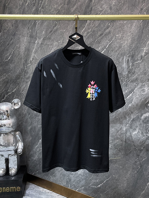 クロムハーツ 馬蹄柄のサンスクリットクロスウォッシュとダメージをした半袖Tシャツ