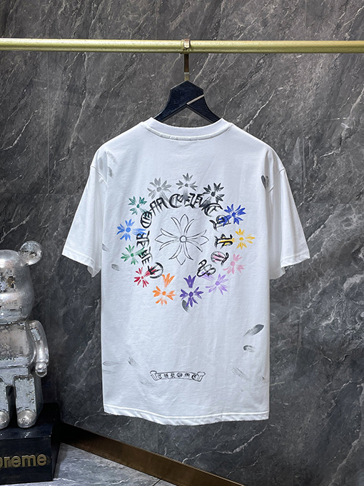 クロムハーツ 馬蹄柄のサンスクリットクロスウォッシュとダメージをした半袖Tシャツ