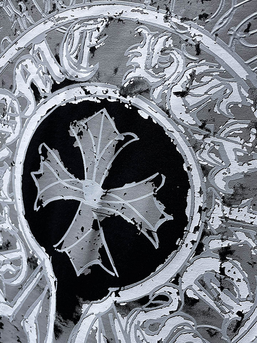 クロムハーツ 馬蹄型のウォッシュとダメージをした半袖Tシャツ