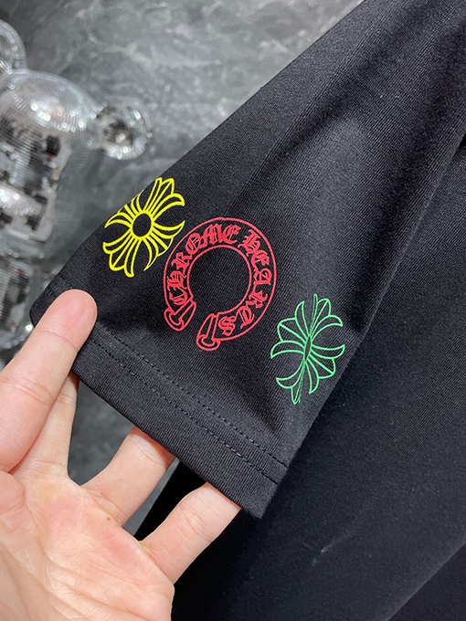 クロムハーツ クラシックなカラフルファントムクロスレターフローラル半袖Tシャツ