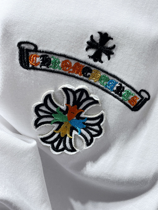 クロムハーツ 刺繍入りカラフルクラシッククロスホースシュー半袖Tシャツ