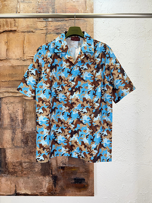 グッチ 迷彩柄半袖シャツ