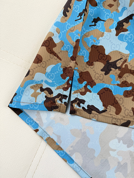 グッチ 迷彩柄半袖シャツ