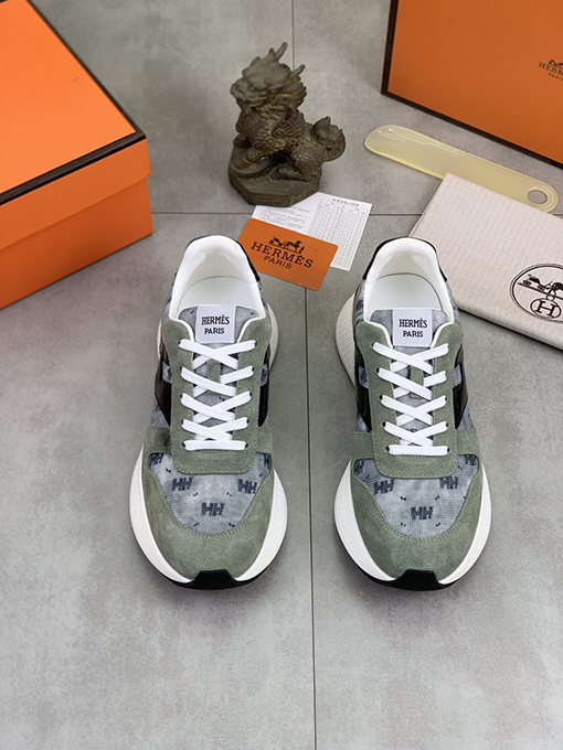 エルメス HERMES ステッチ入りブランド「H」トーテムシューズ