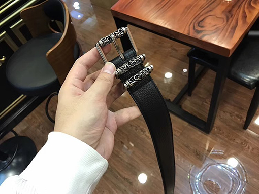 クロムハーツ クラシックなピンバックルベルト