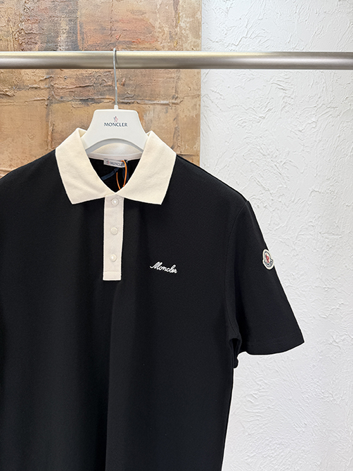 モンクレール Moncler 刺繍入り半袖ポロシャツ