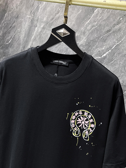 クロムハーツ クラシックなサンスクリットの手描き削り漂白された半袖Tシャツ