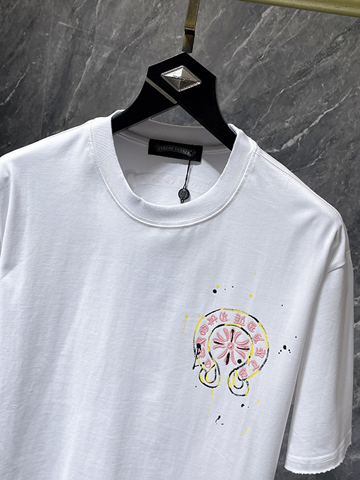 クロムハーツ クラシックなサンスクリットの手描き削り漂白された半袖Tシャツ