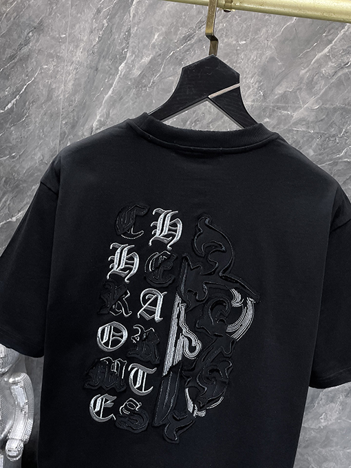 クロムハーツ 大剣サンスクリット刺繍アップリケ半袖Tシャツ