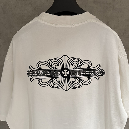 クロムハーツコピー 前面と背面の刺繍半袖Tシャツ