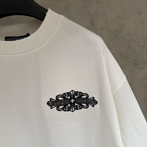 クロムハーツコピー 前面と背面の刺繍半袖Tシャツ