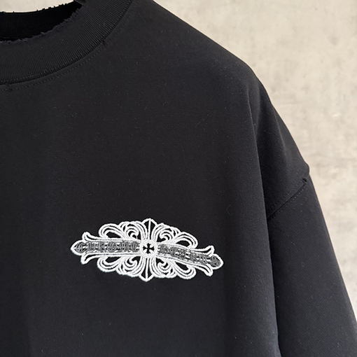クロムハーツコピー 前面と背面の刺繍半袖Tシャツ
