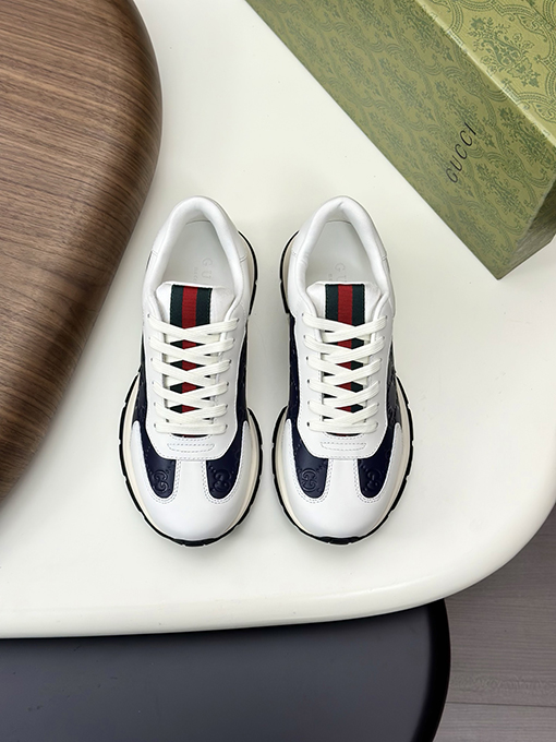 グッチ カジュアルスポーツシューズ