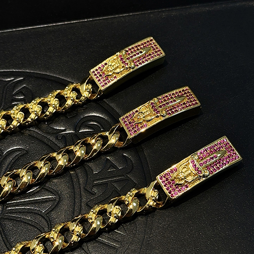クロムハーツコピー 金色の十字型ダイヤモンド剣ブレスレット
