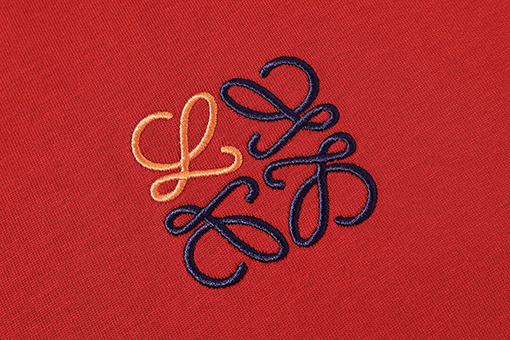 ロエベスーパーコピー 新作スモールロゴ刺繍半袖Tシャツ