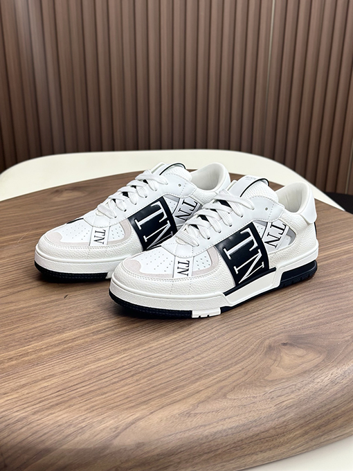 ヴァレンティノスーパーコピー VL7N レースアップローカットレザースニーカー