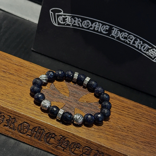 クロムハーツコピー クラシックなレトロなマルチエレメントブレスレット