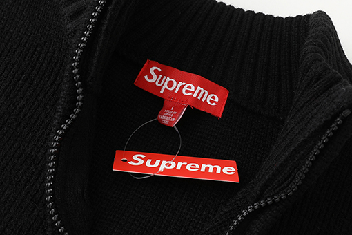 シュプリーム SUPREME Script Stripe Half Zip Sweater 筆記体の刺繍ストライプロゴハーフジップセーター