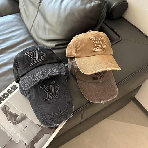 ルイヴィトンスーパーコピー LV ロゴ刺繍入りベースボールキャップ