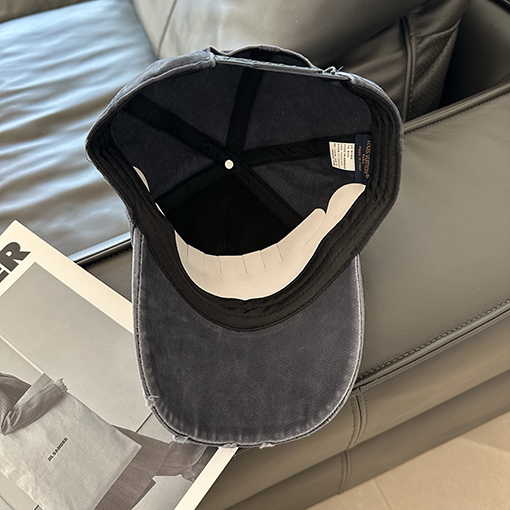 ルイヴィトンスーパーコピー LV ロゴ刺繍入りベースボールキャップ