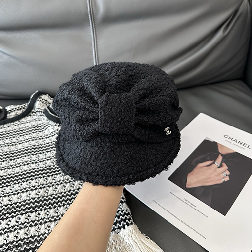 シャネルスーパーコピー 蝶ネクタイフラットキャップ