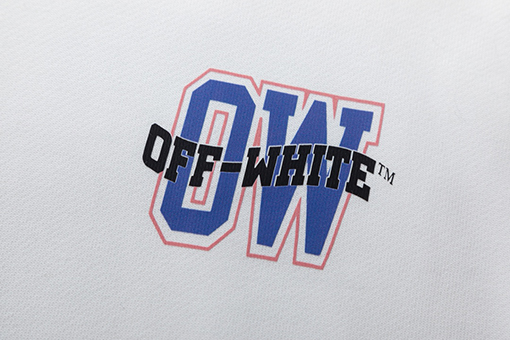 オフホワイト off white スタイリッシュなレターアローオーバーレイのルーズフード付きスウェットシャツ