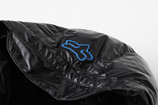 シュプリーム  WEEK9 Shiny Down Puffer Jacke 光沢のあるロゴ入りフード付きコンフォートカジュアルジャケット