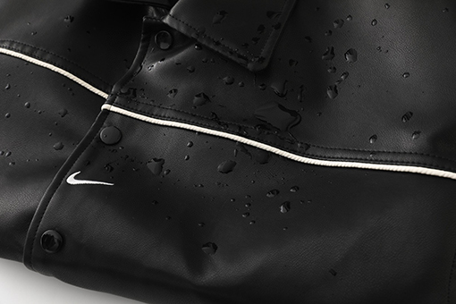 シュプリーム X ナイキ  WEEK4 Leather Varsity Jacket 背中にロゴがったレザーのバーシティジャケット