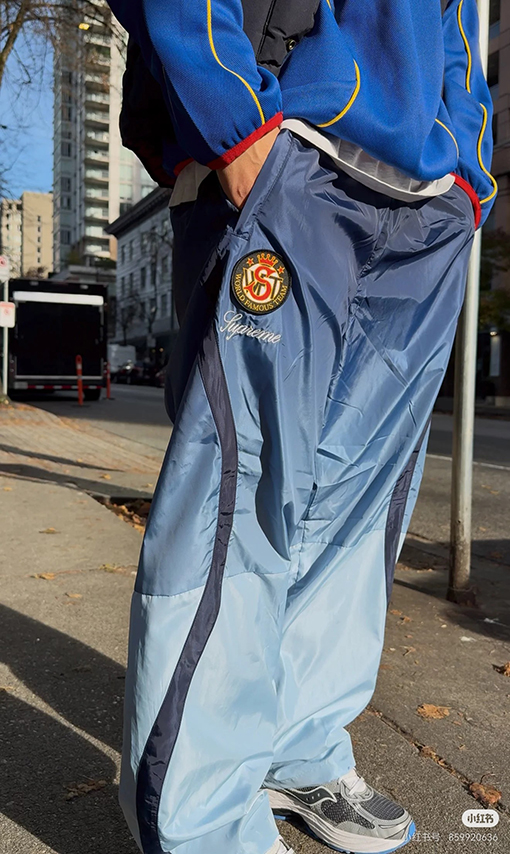 シュプリーム WEEK8 Gradient Track Jacket コラボレーション グラデーションデザイン 刺繍ロゴ カジュアルパンツ