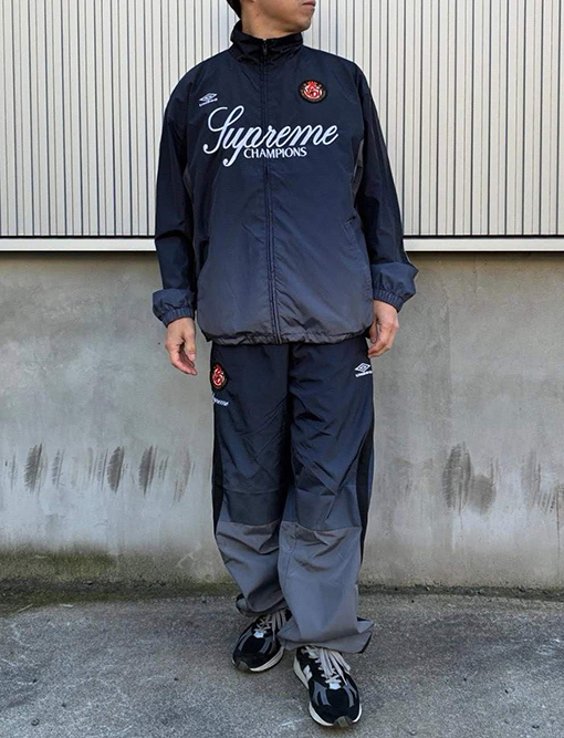 シュプリーム WEEK8 Gradient Track Jacket コラボレーション グラデーションデザイン 刺繍ロゴ カジュアルパンツ
