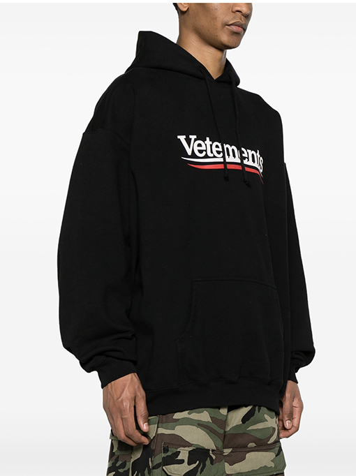 ヴェトモンスーパーコピー VETEMENTS 新しいフロントとバックのロゴパーカー